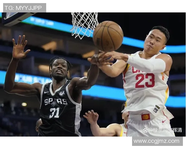 火箭与马刺激战回顾NBA精彩录像重温与分析